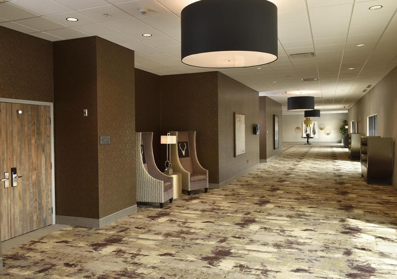 Stoney Creek Hotel Tulsa - Броукън Ароу Екстериор снимка