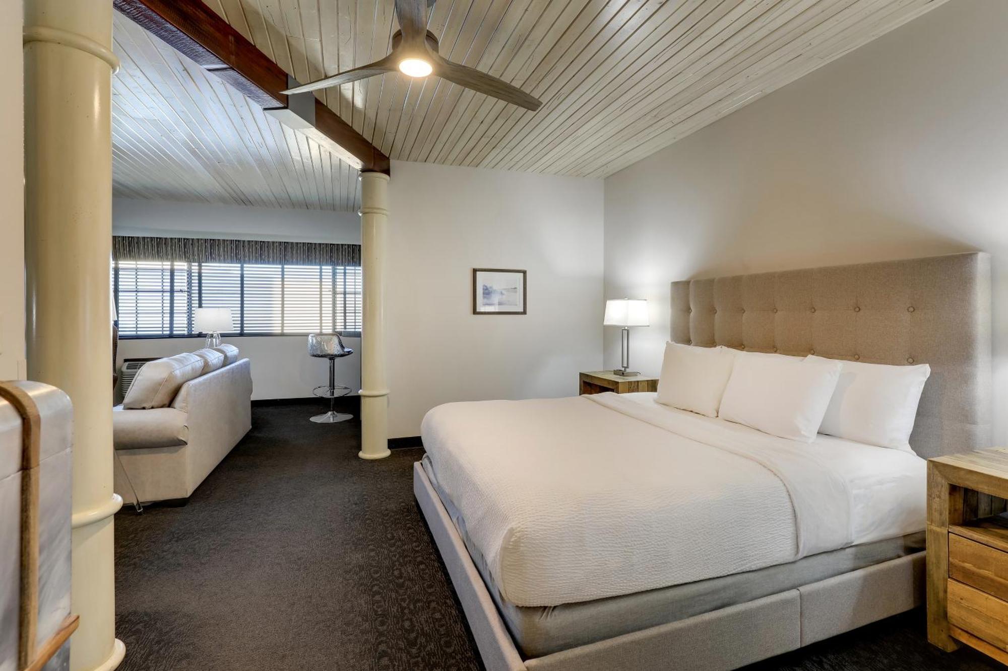 Stoney Creek Hotel Tulsa - Броукън Ароу Екстериор снимка