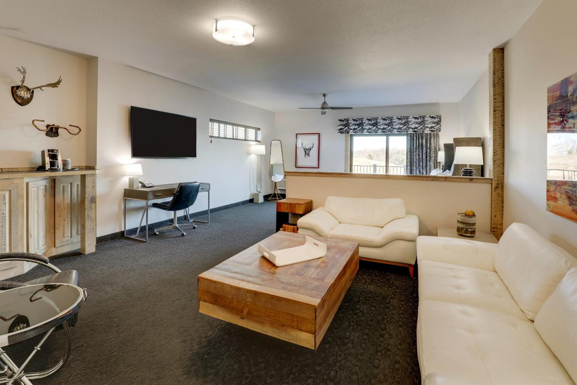 Stoney Creek Hotel Tulsa - Броукън Ароу Екстериор снимка