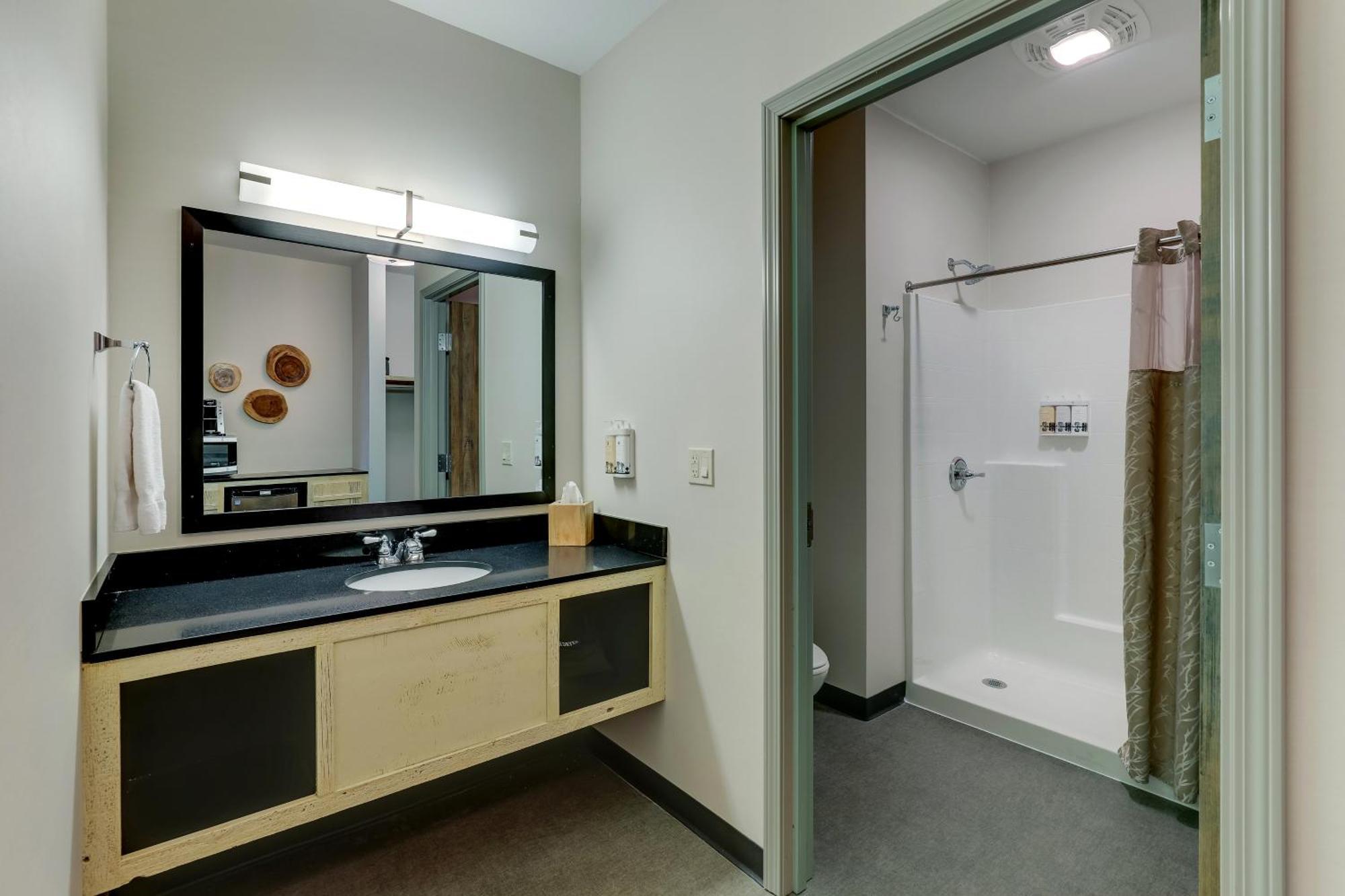 Stoney Creek Hotel Tulsa - Броукън Ароу Екстериор снимка